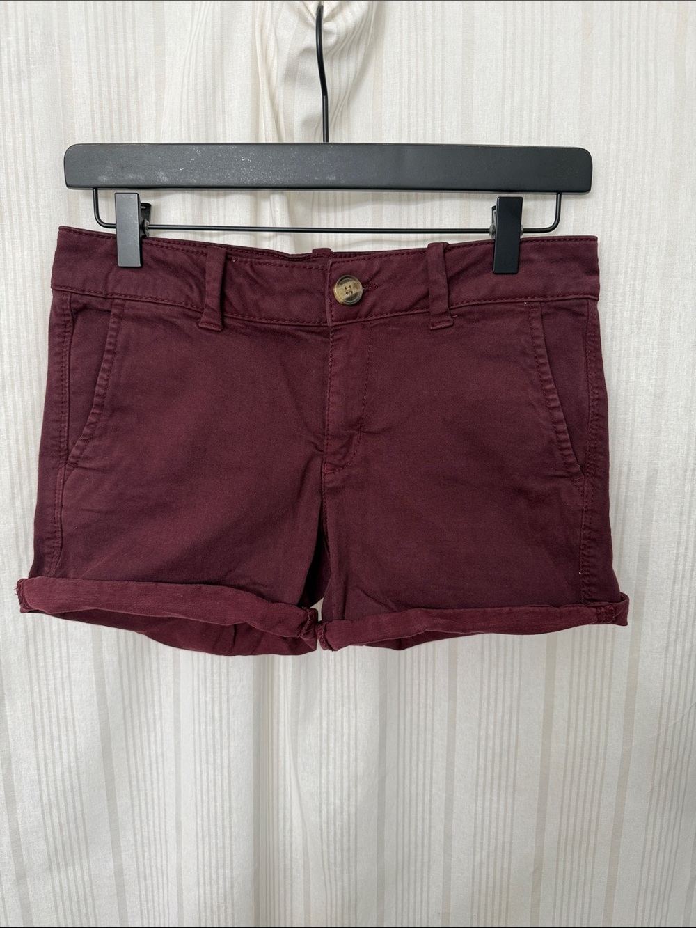 American Eagle Maroon Super Stretch Midi Cuffed Chino Shorts